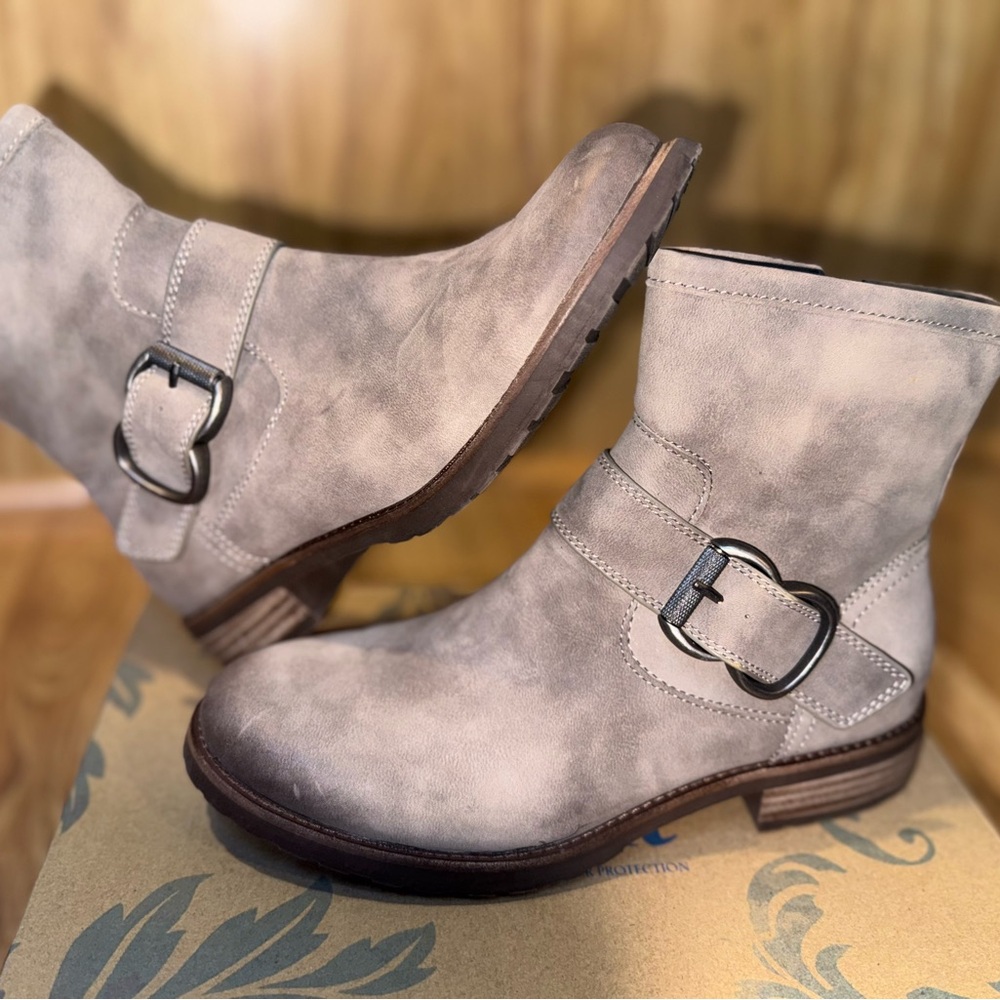 NEW Sofft Brie ankle boot, Rock grey. Size 7.5 - Picture 3 of 11